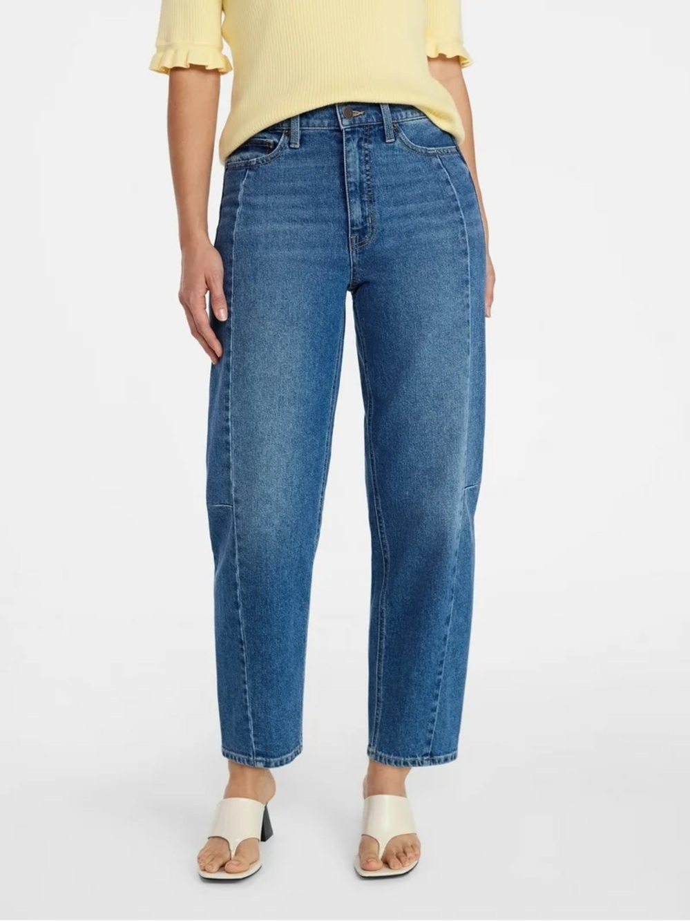 Barrel jeans